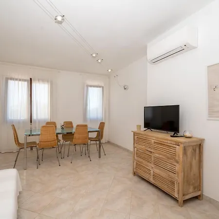 A 104 Puntavilla * La Maddalena (Sassari)